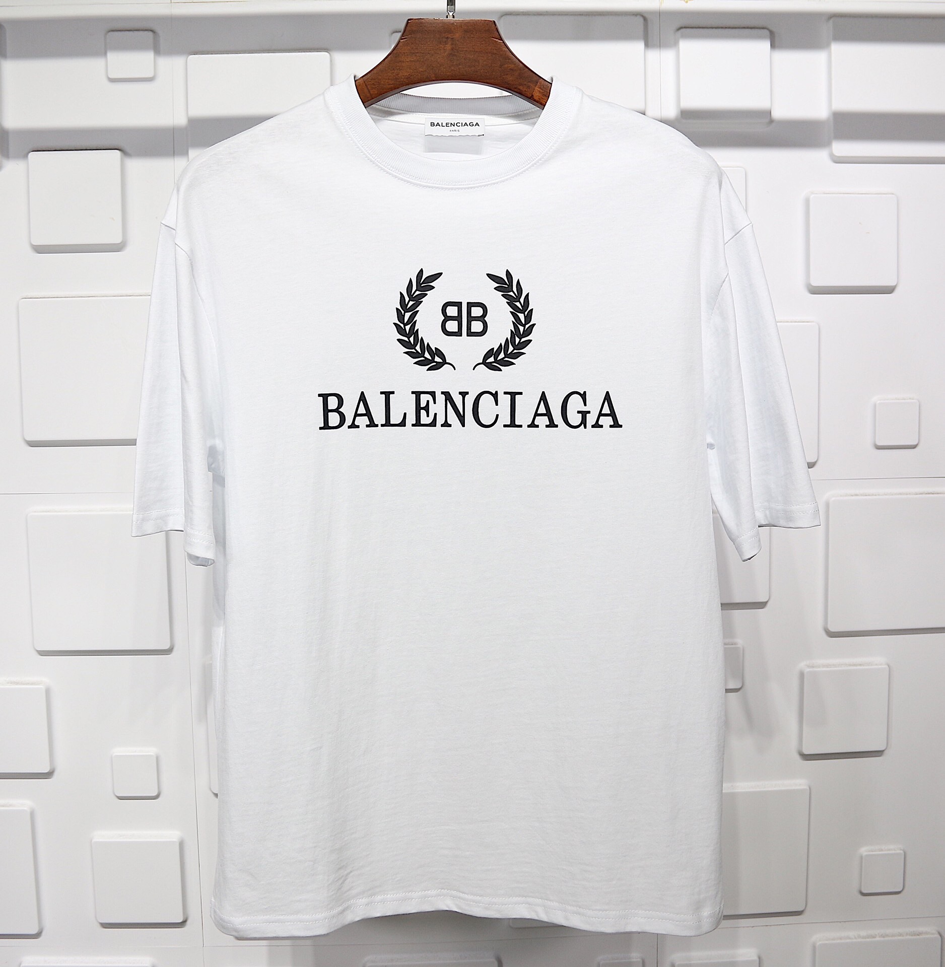 Balenciaga BB Short-Sleeve T-Shirts Replica - FakeBalenciaga.net